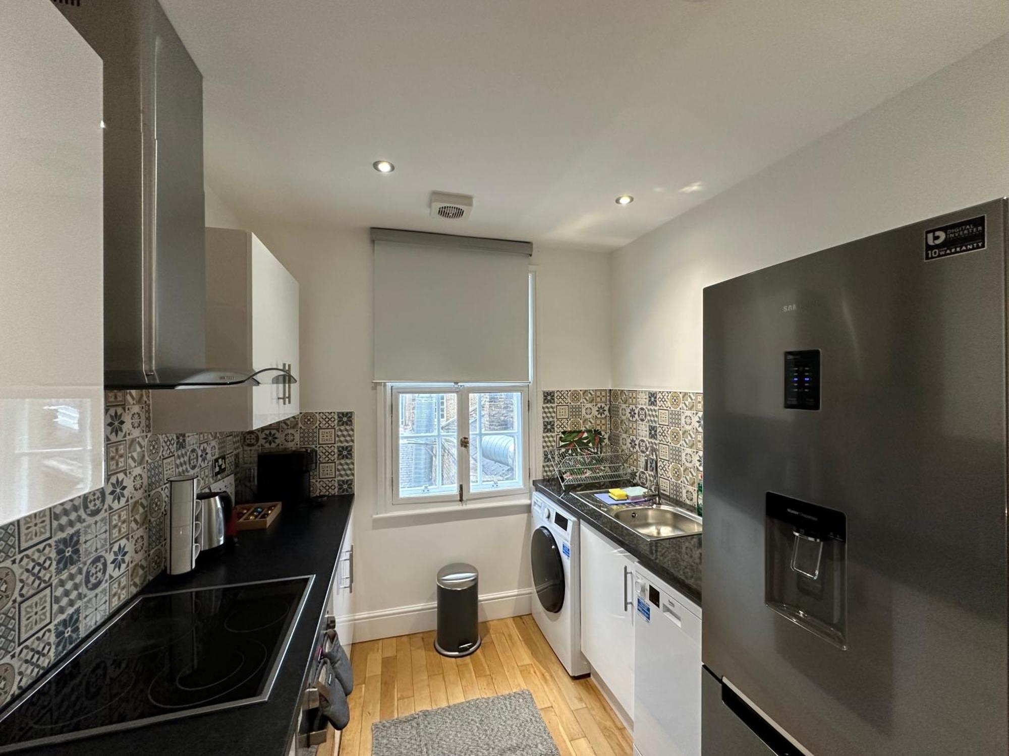 Brand New Flat In * Лондон