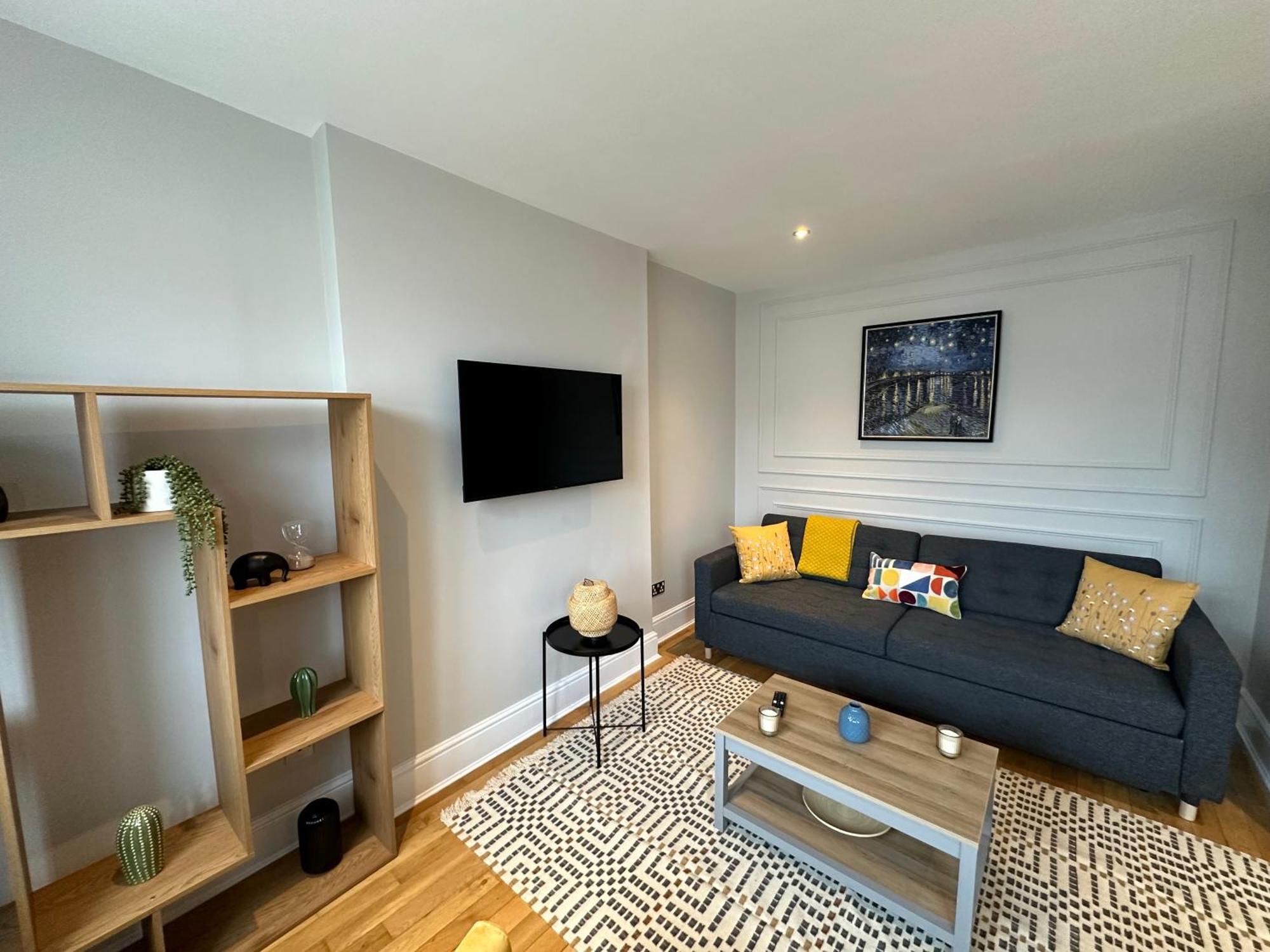 Brand New Flat In Лондон